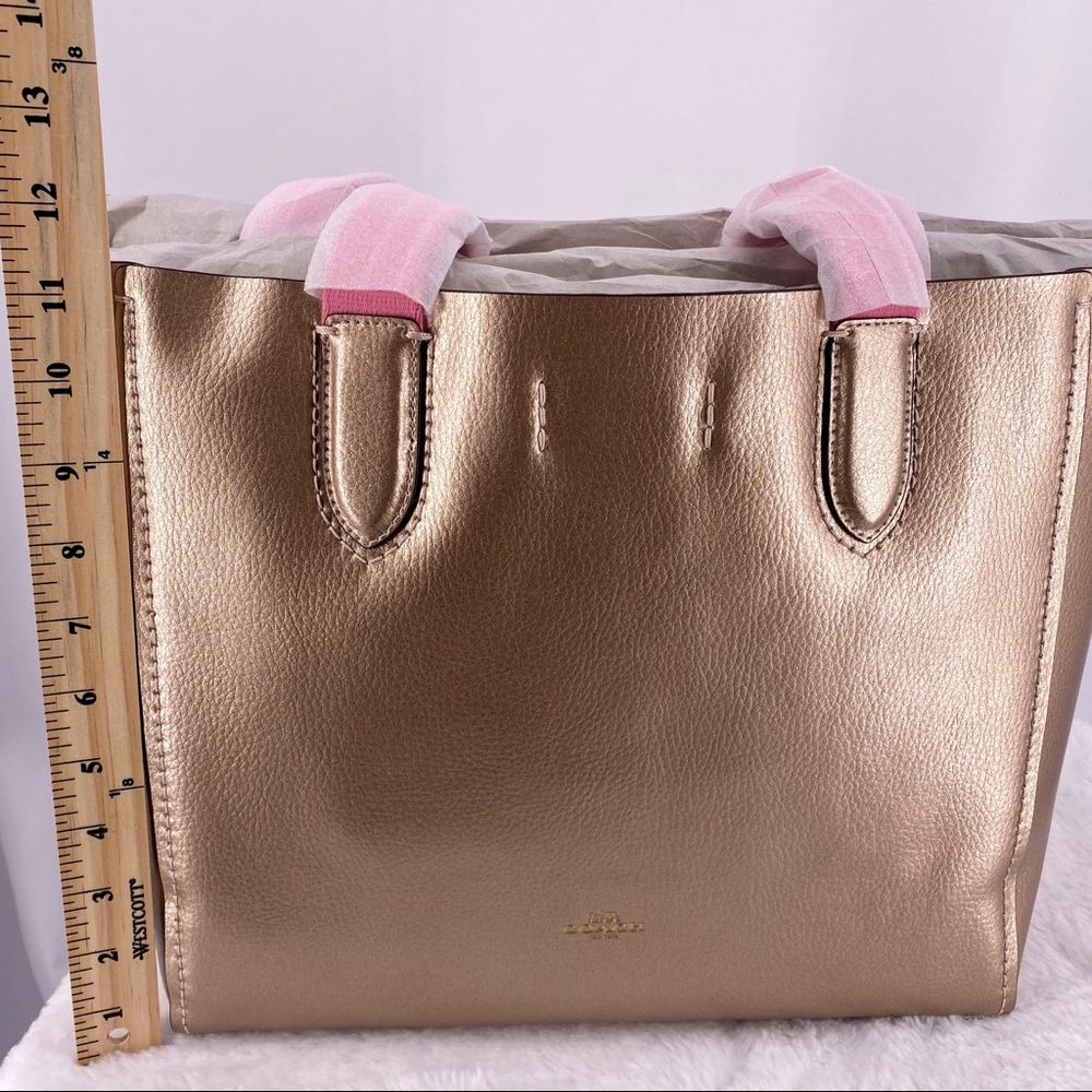 ❌SOLD ELSEWHERE ❌ Coach Rose Leather Derby - Picture 5 of 8